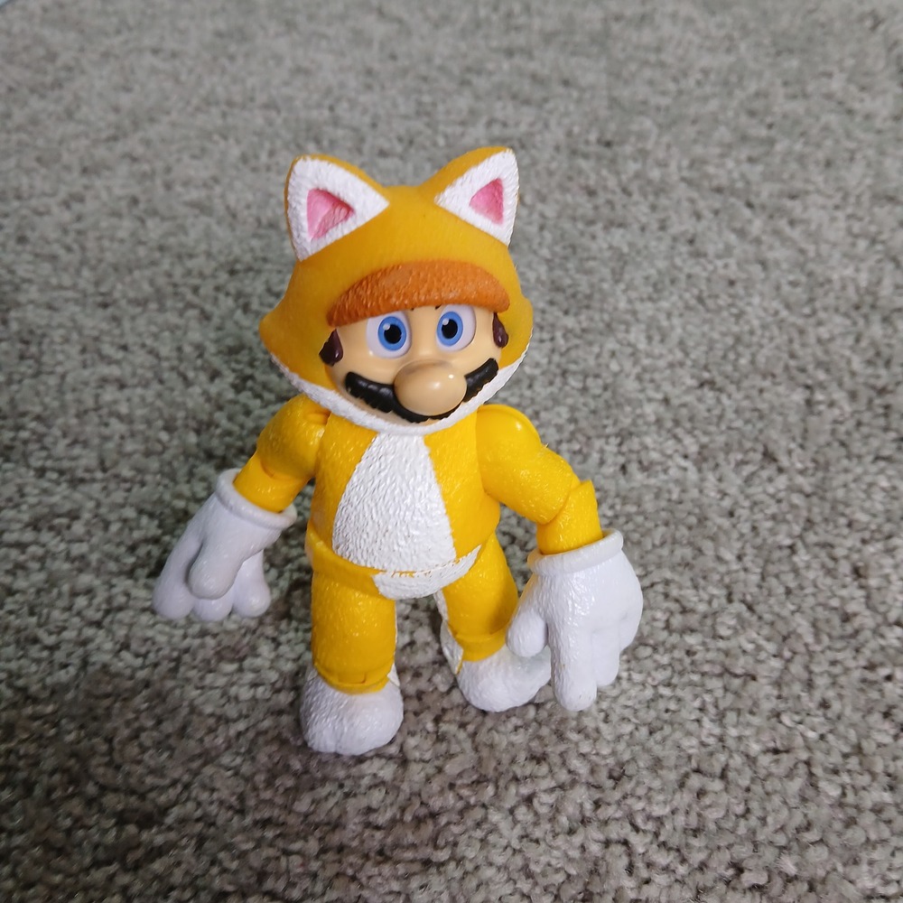 Jakks Pacific Super Mario 3D World Cat Mario Action Figure Yellow Suit